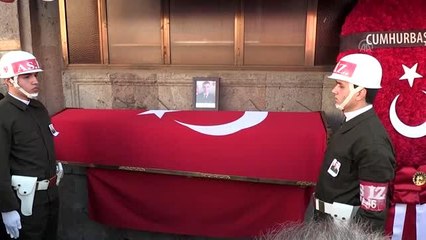 Şehit Uzman Çavuş Tuncer, son yolculuğuna uğurlandı