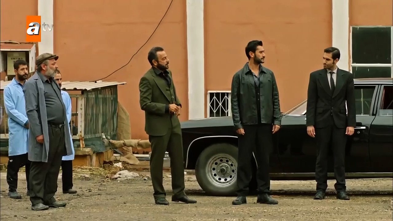 Bir Zamanlar Çukurova capítulo 9 subtítulos español-PARTE]-04-F
