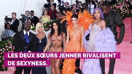 Kendall et Kylie Jenner : laquelle remporte le duel de la sœur la plus sexy en bikini ?