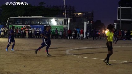 Labdarúgás: a sötétség nem akadály, sőt