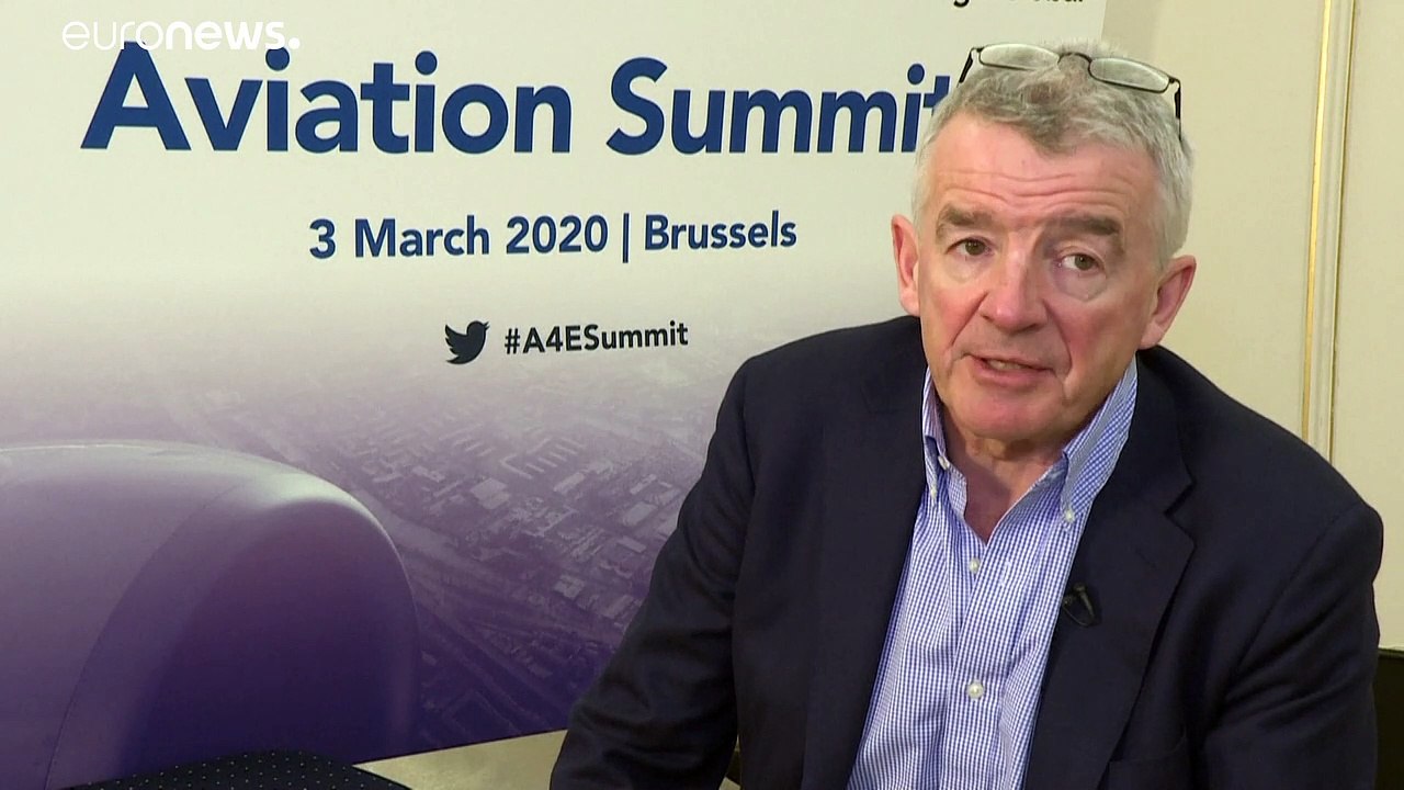 Wegen Corona: Unternehmen streichen Geschäftsreisen - Belastung für Airlines