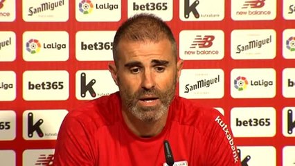 Garitano: "Es bonito jugar un partido así con gente de aquí"