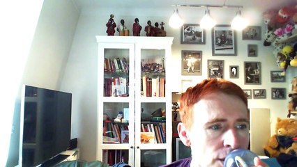 Wiwi égratigne "beyond the laughing sky"