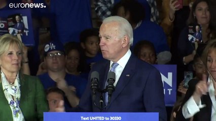 شاهد- جيل بايدن تشتبك بالأيدي مع متظاهرة قاطعت كلمة زوجها في لوس أنجلوس…