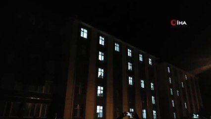 Öğrenciler yurdun ışıklarıyla TSK yazdılar