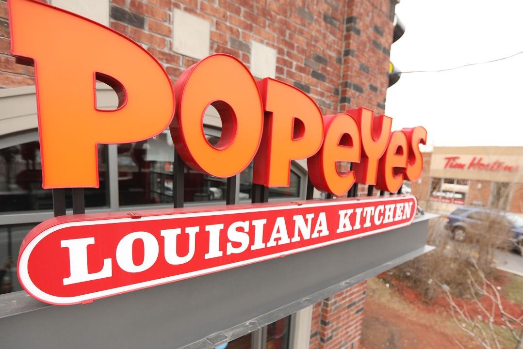 Burger King, Popeyes, and Tim Hortons Agree to Remove No-Poach Clause for Fast Food Workers