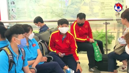 ĐT nữ Việt Nam đã đến Australia, xỏ giầy ra sân ngay ngày đầu làm quen khí hậu | VFF Channel