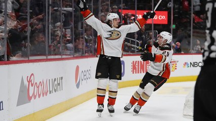 Rickard Rakell beats the buzzer to win it for Ducks in OT