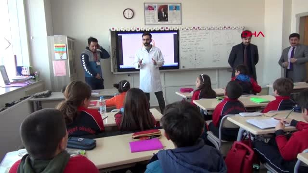 Öğrenciler, sağlıklı yaşam için her gün 5 dakika spor yapıyor