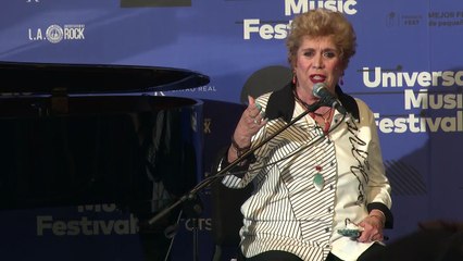 María Jiménez se arranca a cantar en su reaparición