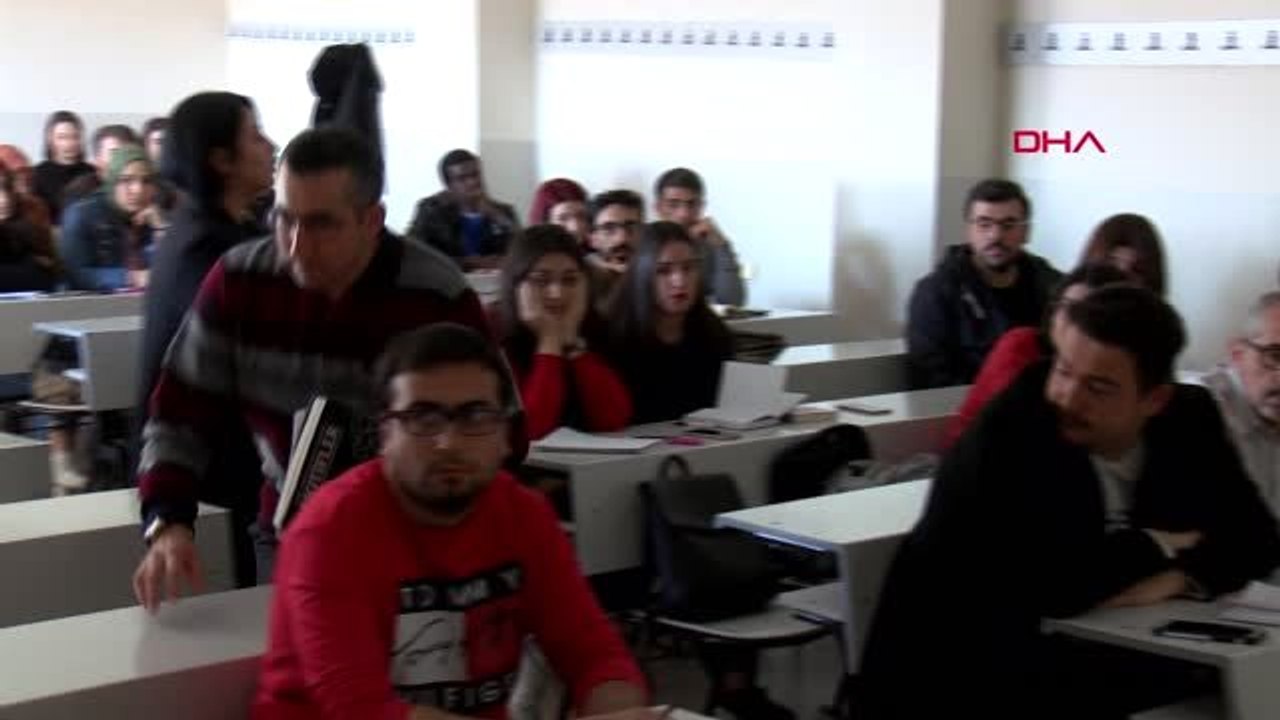 Kayseri fakültede çaycı, meslek yüksek okulunda öğrenci