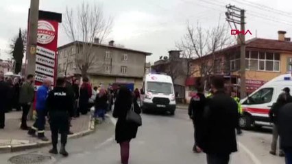 Kocaeli öğrenci midibüsü ile hafif ticari araç çarpıştı 27 yaralı
