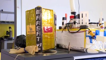 İdlib şehitleri anısına Türk bayrağını 88 bin fitte dalgalandırdılar (1)