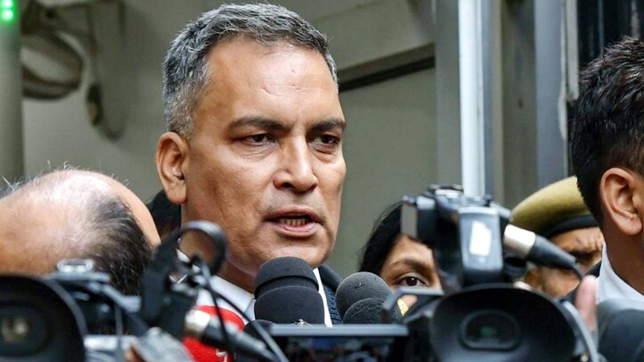 Nirbhaya Case: Delhi court issues fresh death w...