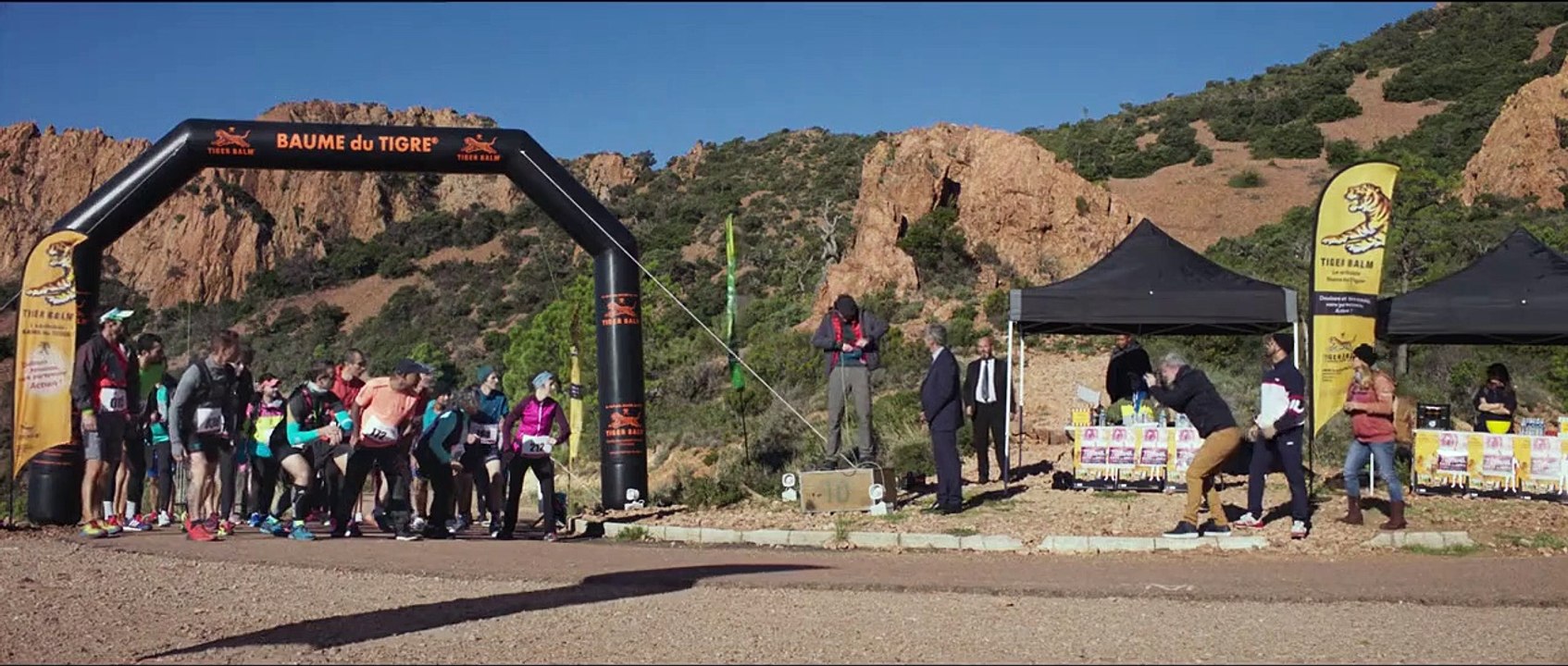 C'est la vie Bande-annonce VF