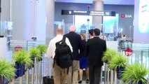 ABD Suriye Özel Temsilcisi James Jeffrey, VIP yerine yolcu terminalini kullandı