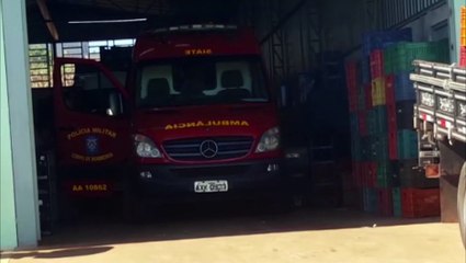 Trabalhador é socorrido ao cair de caminhão no Brasmadeira