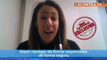 Una policía advierte a los padres de los peligros de los móviles… y cuenta historias que asustan