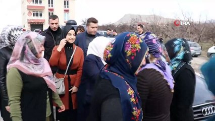 - Binali Yıldırım'ın eşi Semiha Yıldırım’dan depremzedelere ziyaret