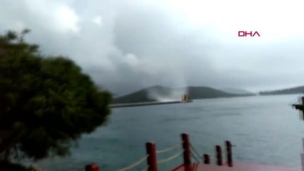 Antalya'da marinada hortum paniği