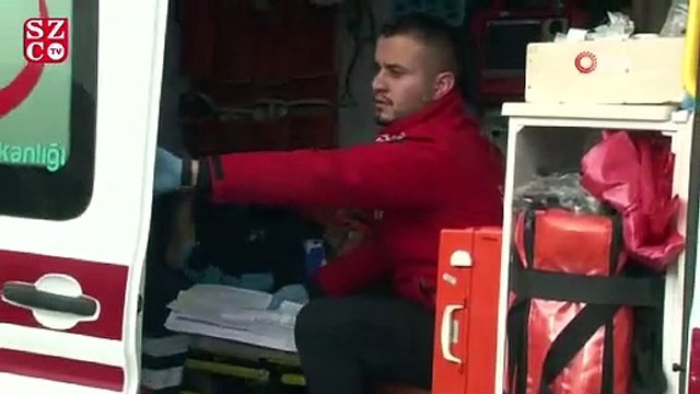 Elazığ’da minibüs ile otomobil çarpıştı: 1’i çocuk 4 yaralı