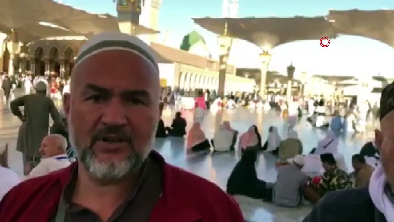 - Suudi Arabistan, korona virüs nedeniyle Kâbe ziyaretlerini durdurdu- Umre ziyaretleri askıya alınmasının ardından dezenfekte işlemleri başlatıldı