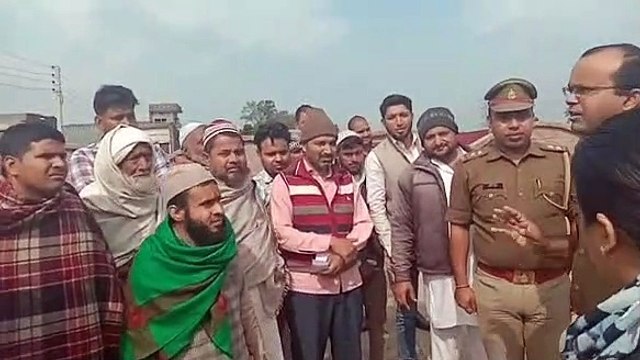 होलिका दहन स्थलों पर पहुंचे एसडीएम व सीओ, लोगों से अपील