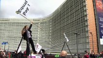 Gleicher Lohn für Mann und Frau - EU will Ungleichheit bekämpfen