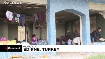 Erdine üres, romos épületeiben bújnak meg a menekülők