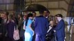 La lluvia empaña el triunfal adiós del príncipe Harry y Meghan Markle a la Corona