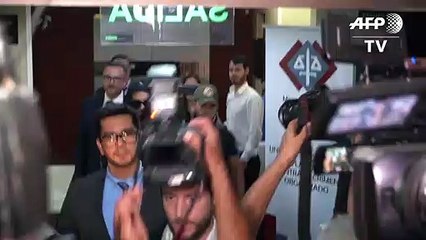 Advogado de Ronaldinho nega alegação de passaporte falso