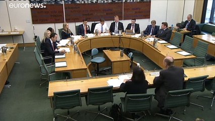 Reino Unido obriga à participação de coronavírus