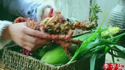 When spring comes, let’s enjoy a pot of Sichuan stew dried ribs待春暖花开，来上一锅享誉巴蜀的盐排骨可好？