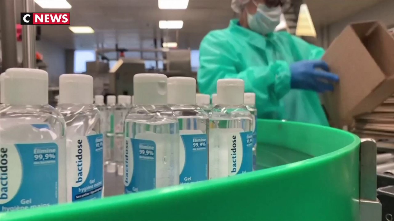 Coronavirus : les usines de gel hydroalcoolique débordées