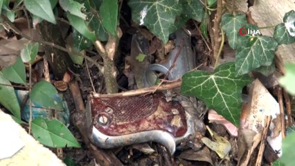 Tarihi Kazım Karabekir Paşa Müzesi'nin yanında bulunan silah polisi alarma geçirdi