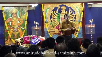 Trivikram Gajar in presence of  Sadguru Shri Aniruddha Bapu at Shri Harigurugram