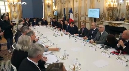 Coronavirus : la France avance vers une épidémie "inexorable"