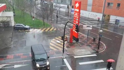 La nieve hace su aparición en Vitoria