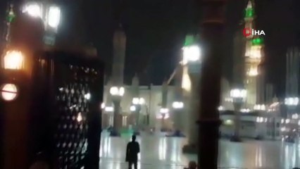 - Virüs endişesiyle kapatılan Kabe, yeniden ziyarete açıldı- Dezenfekte çalışmaları sona erdi