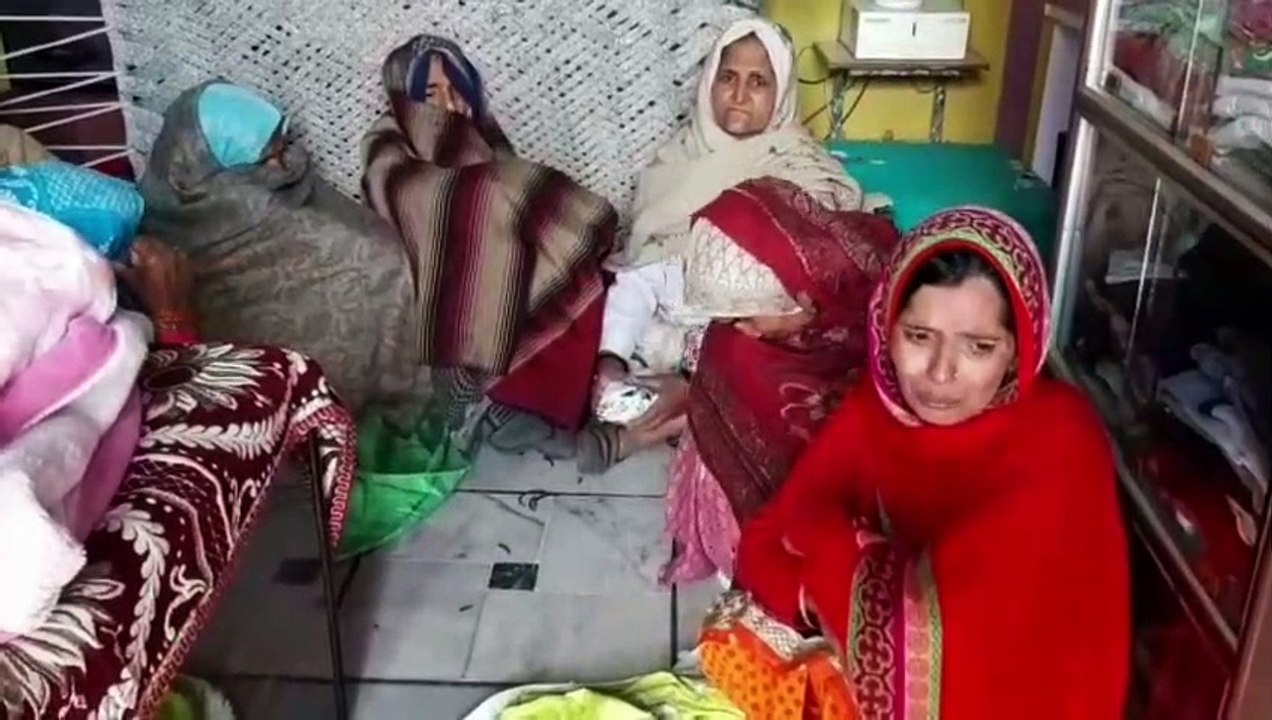 शामली: दहेज में 10 लाख व कार ना मिलने पर विवाहि...