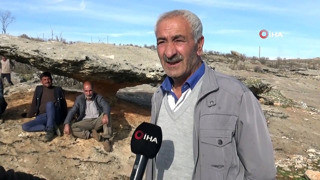 Asırlık Mantar Kaya, Görenleri Kendine Hayran Bırakıyor