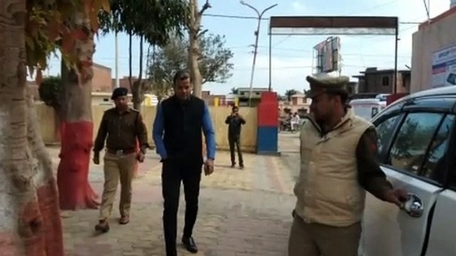 शामलीः DIG ने किया थाने का औचक निरीक्षण, दिए निर्देश