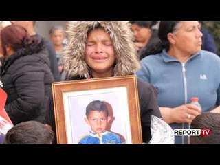 Report TV - 'Pa Gjurmë' në familjen e Klodit, gjyshi: Na mbeti vetëm çizmja e tij