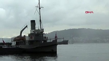 Rus askeri kargo gemisi 'Dvinitsa-50' Çanakkale Boğazı'ndan geçti