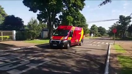 Banco cai no pé de criança em escola no Jardim Alvorada