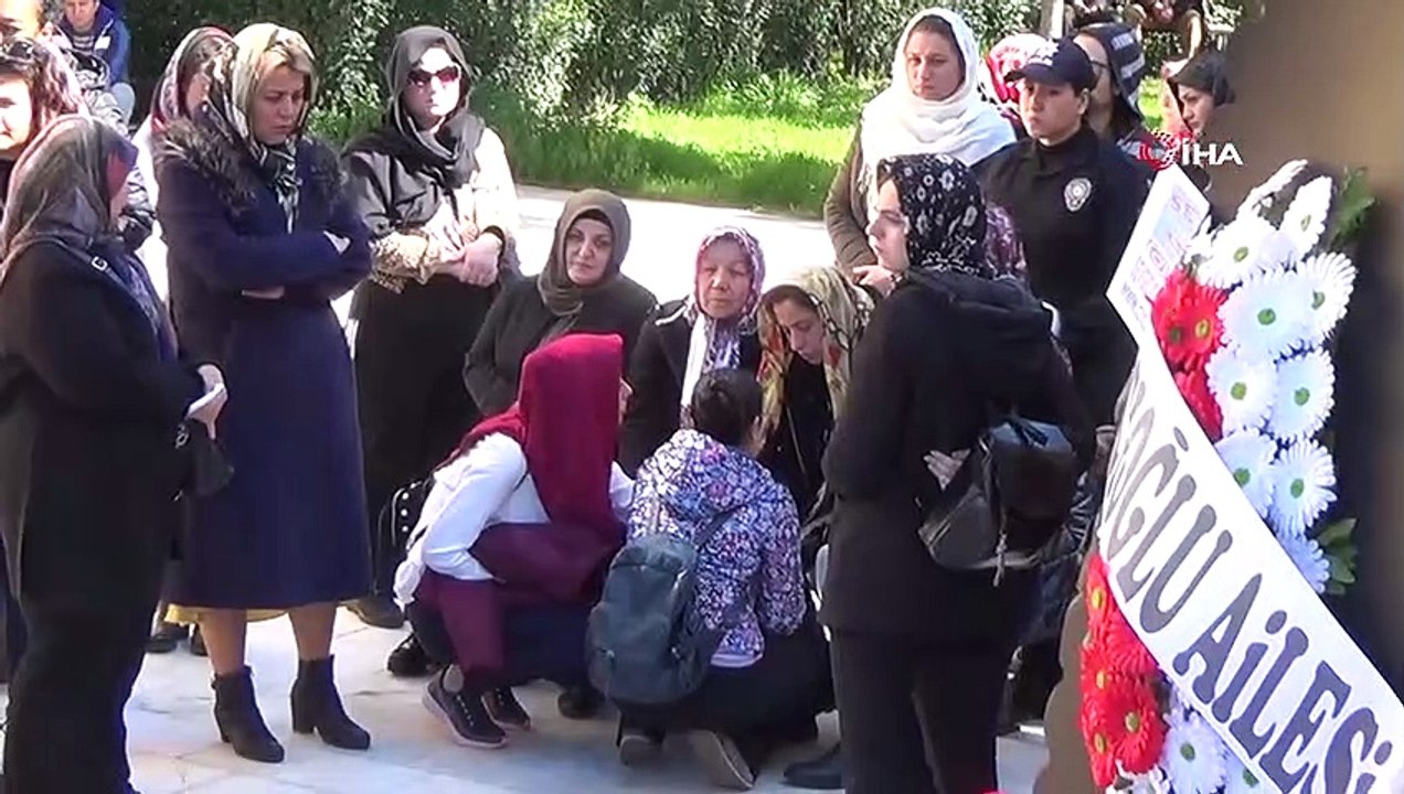 Meslektaşı tarafından öldürülen kadın polis son yolculuğuna uğurlandı