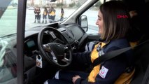 Kayseri'de kadın att'lere ileri sürüş tekniği eğitimi