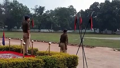 पुलिस लाइन ग्राउंड में एसपी ने परेड की सलामी ली