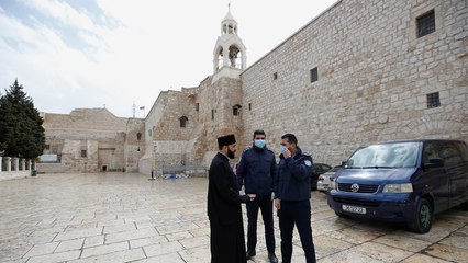 الرئيس الفلسطيني يصدر مرسوماً بفرض حالة الطوارئ الصحية