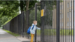 Insolite : une école primaire à Avignon doit interdire le lancer d'écoliers